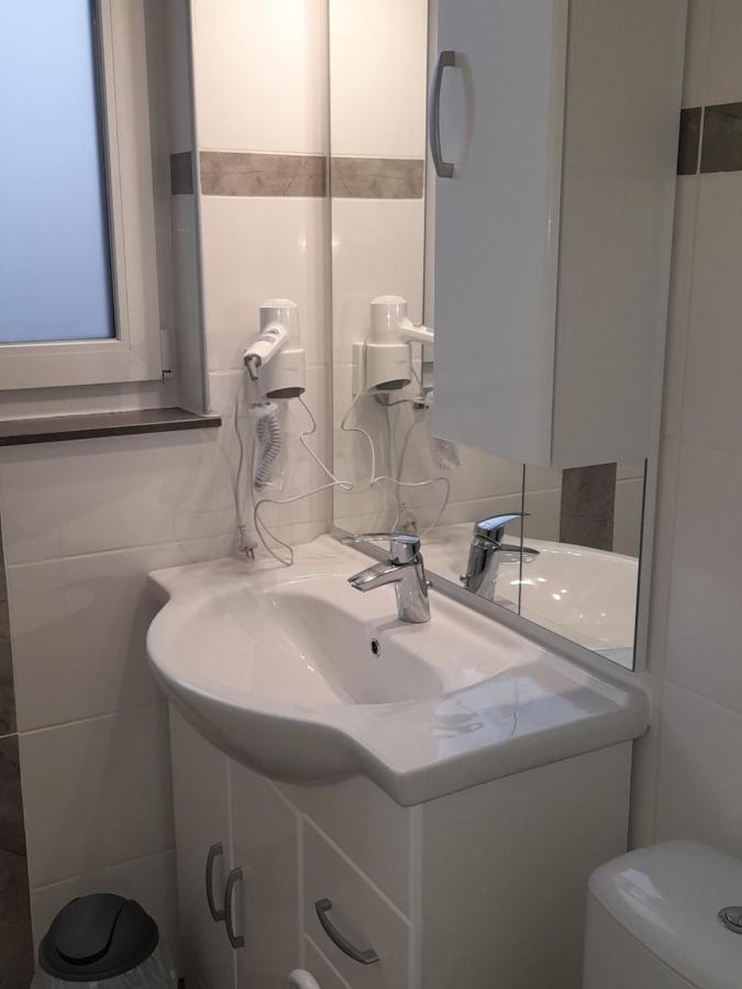 Berlin - Schoenefeld Gruene Wohnung Εξωτερικό φωτογραφία