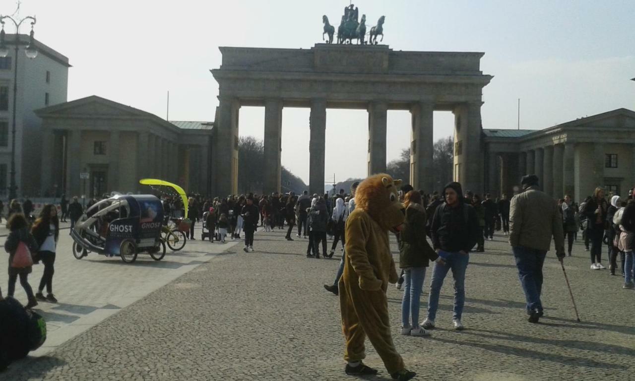 Berlin - Schoenefeld Gruene Wohnung Εξωτερικό φωτογραφία